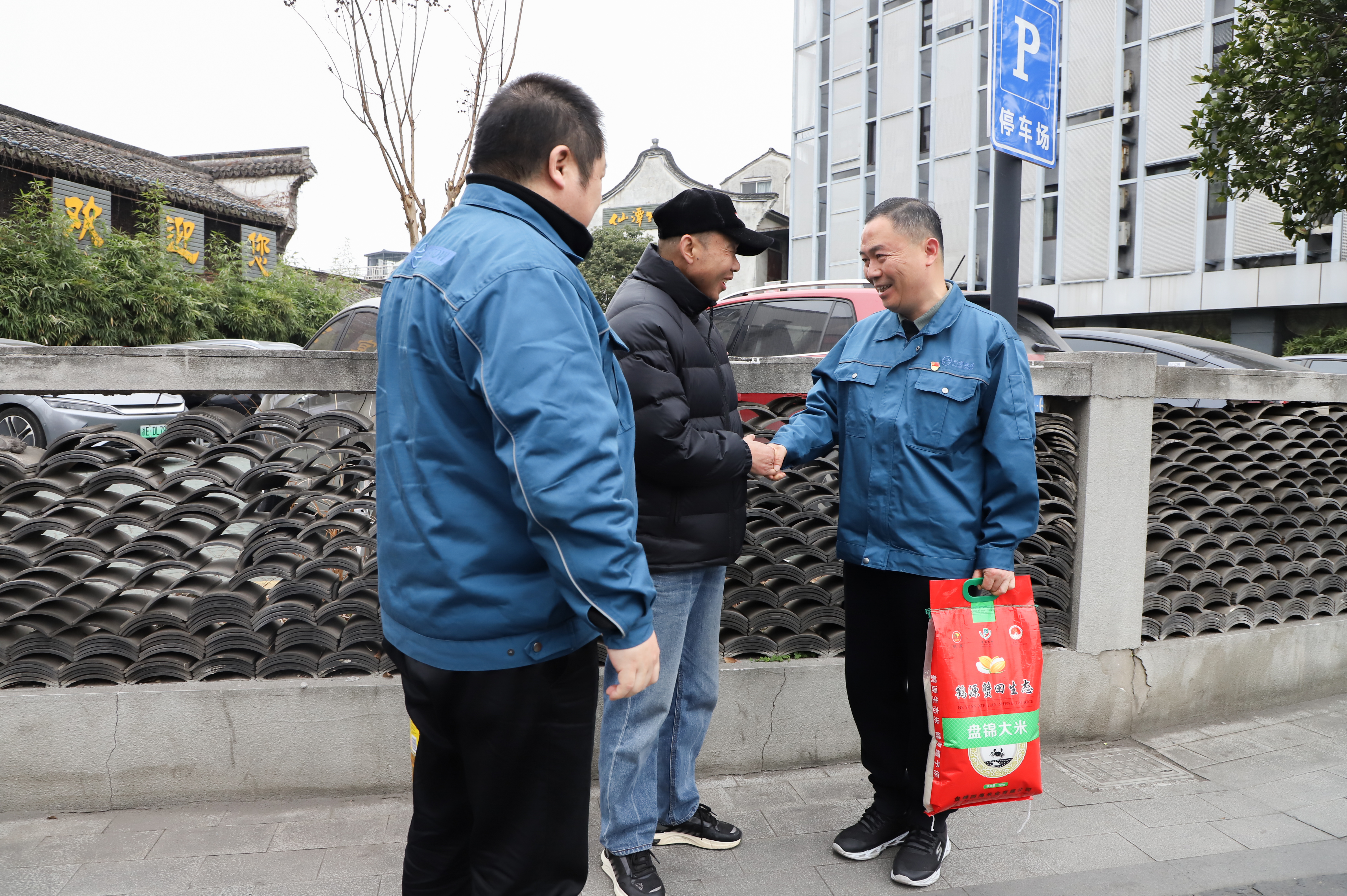 慰問傳溫情，走訪暖人心 | 雙箭股份開展困難家庭走訪慰問活動